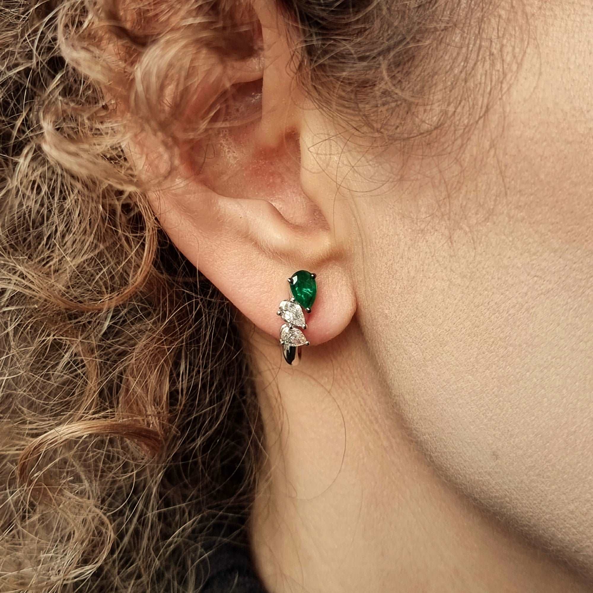 18ct White Gold Diamond & Emerald Earrings